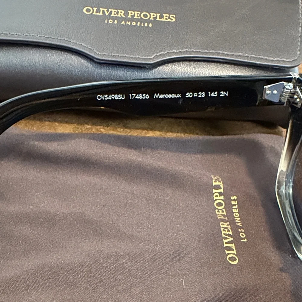 Oliver Peoples Gray Sunglasses with Case - Picture 4 of 6